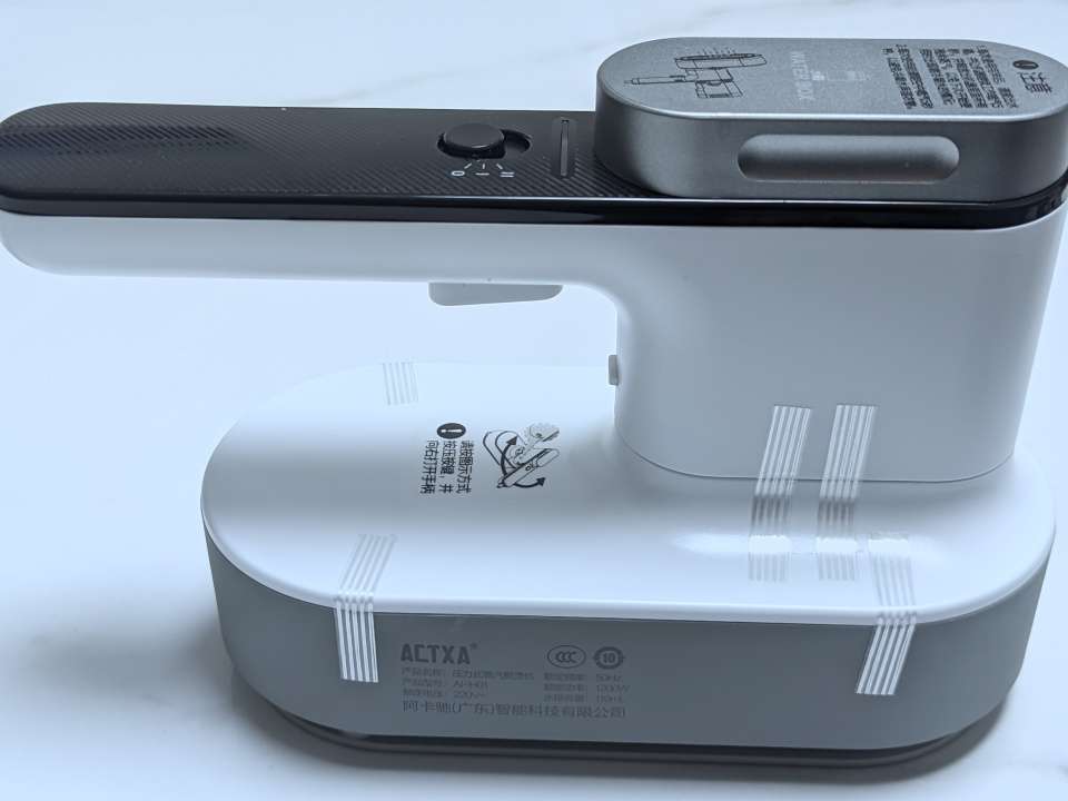 ACTXA阿卡驰手持增压挂烫机 AI-H01:小身材,大增压,轻松打理所有衣物,无论居家还是出差旅游都ok!