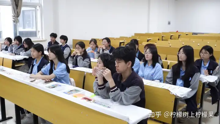 【活力校园】手绘风铃添彩 心融美育校园 | 塘栖校区组织开展手绘风铃活动(图3)