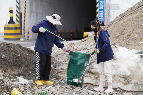 弥玥泉“守护独库，一路无塑”生态保护活动圆满结束