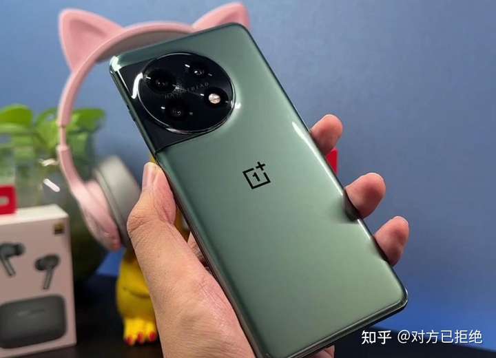 旗舰手机直面屏哪个好 2023年四款旗舰手机直面屏推荐