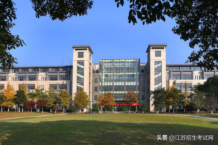 江南大学是985还是211 江南大学最强三个专业