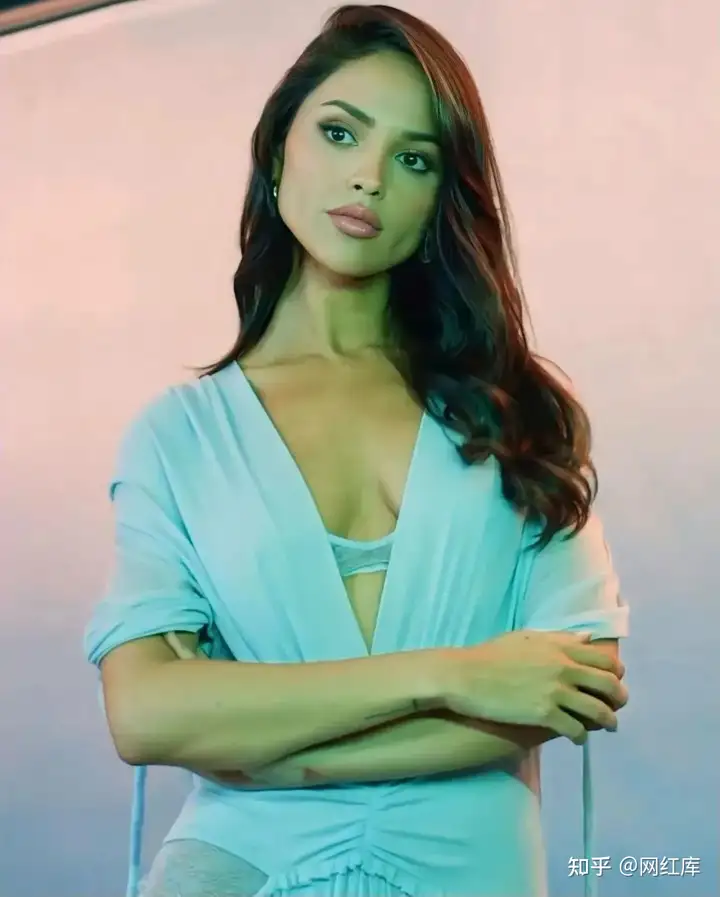 艾莎·冈萨雷斯（Eiza González） - 墨华网 (图15)