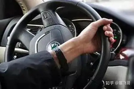 你有哪些很少人知道的开车技巧？