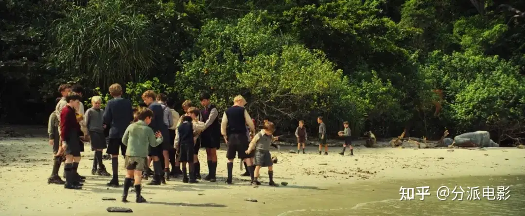 看完BBC这部新剧《蝇王》又睡不着了！