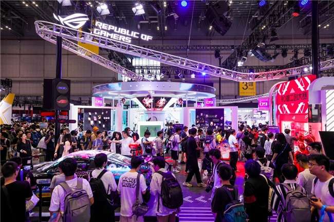 BW2025盛大開幕，ROG電競顯示器全員集合，高能表現驚艷全場！