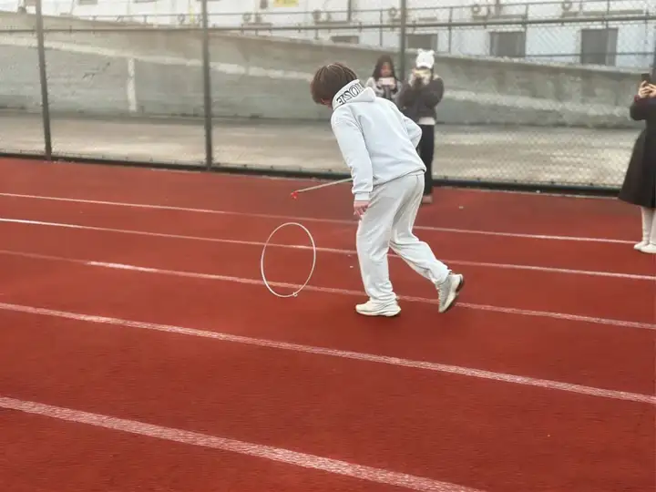 浙江省广播电视中等专业学校富阳校区趣味运动会圆满结束!(图8) 浙江省广播电视中等专业学校富阳校区趣味运动会圆满结束!(图8)