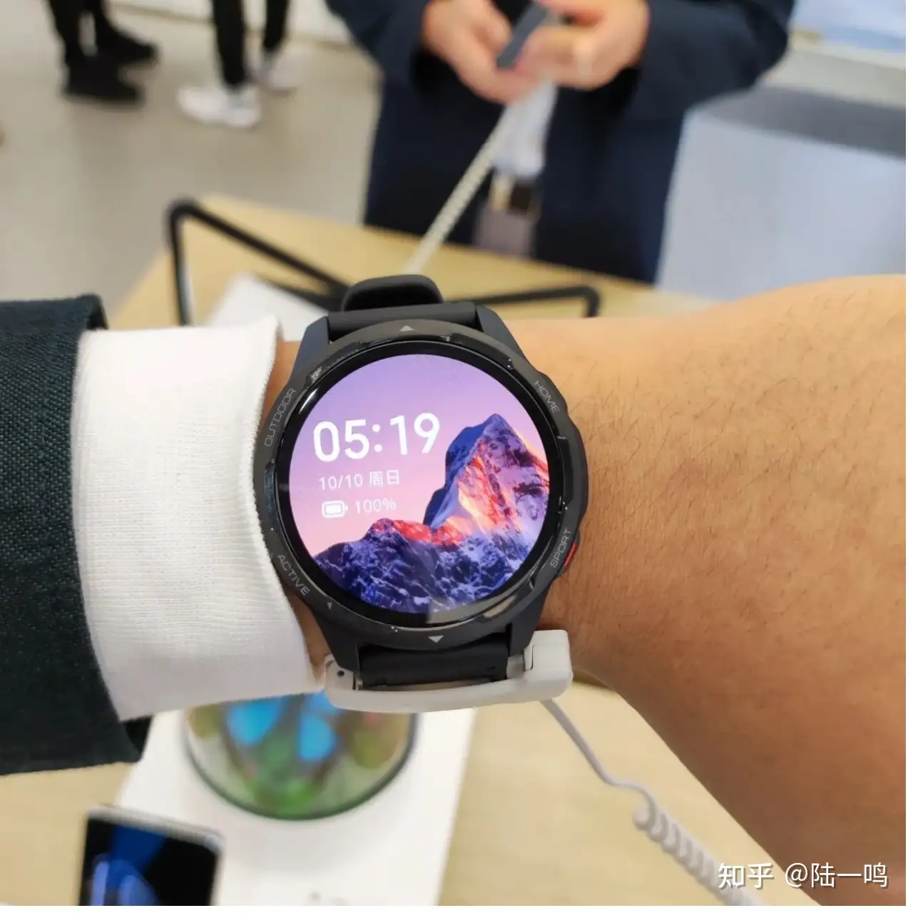 如何评价小米Watch Color 2 这款智能手表？有哪些优点和缺点？ - 知乎