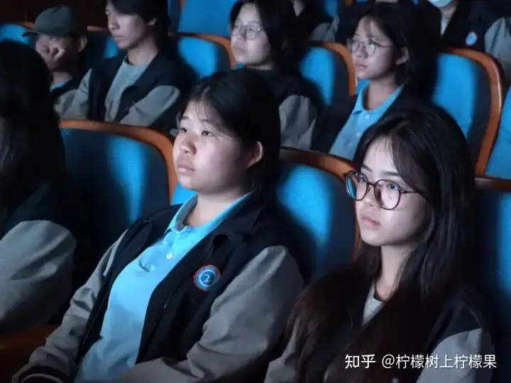 【活力校园】赴开大参学悟初心 育学子笃行向未来 | 我校组织学生干部代表赴浙江开放大学参观学习！(图8)