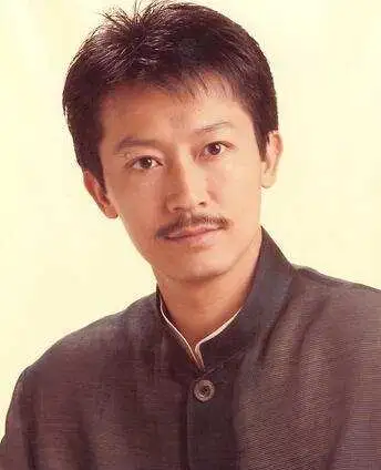 如何评价陈勋奇