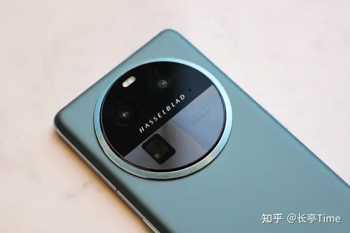 手机的标准版，是为了显示  Pro、Pro+ 版性价比设置的「销售陷阱」吗？