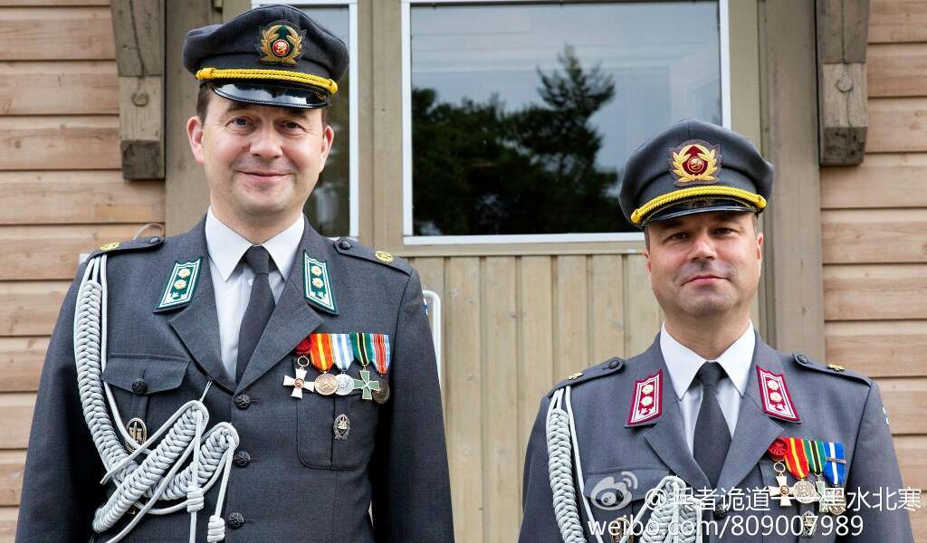 英莉莉赛高 的想法: 芬兰陆军二战时期与现在的制服款式对比