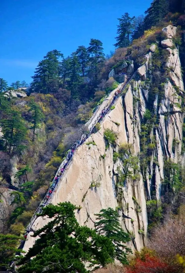 陕西华山旅游好玩吗？有什么旅行攻略分享？（陕西省华山风景旅游区在哪里）