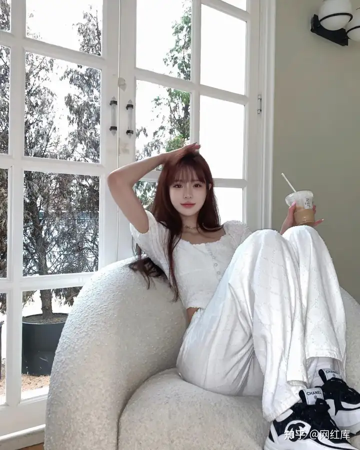 INS美女|国产网红luna，纯欲风照片精选 Instagram-第36张