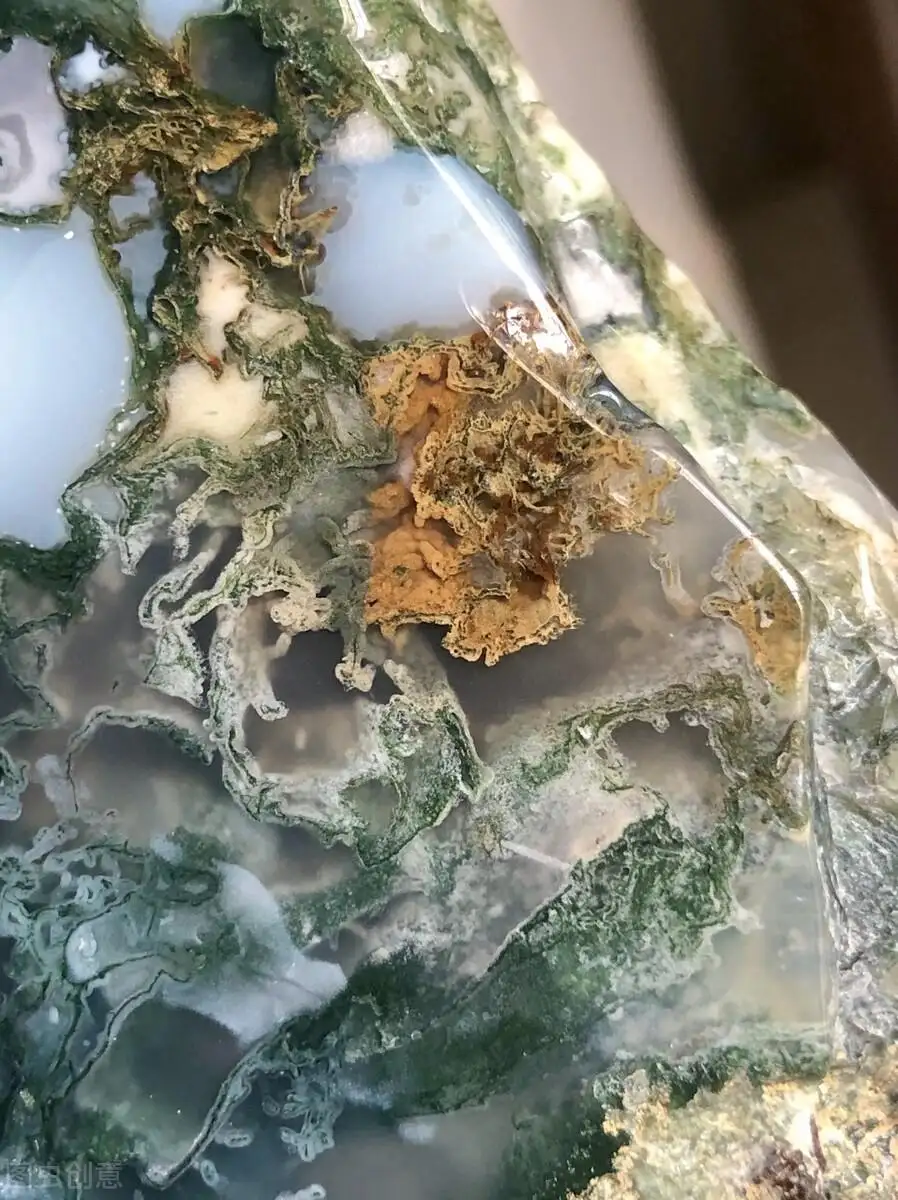 水草玛瑙是天然还是人工的？水草玛瑙真假鉴别图片