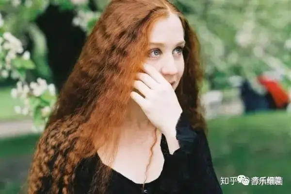 如何评价《take me hand》这首歌？