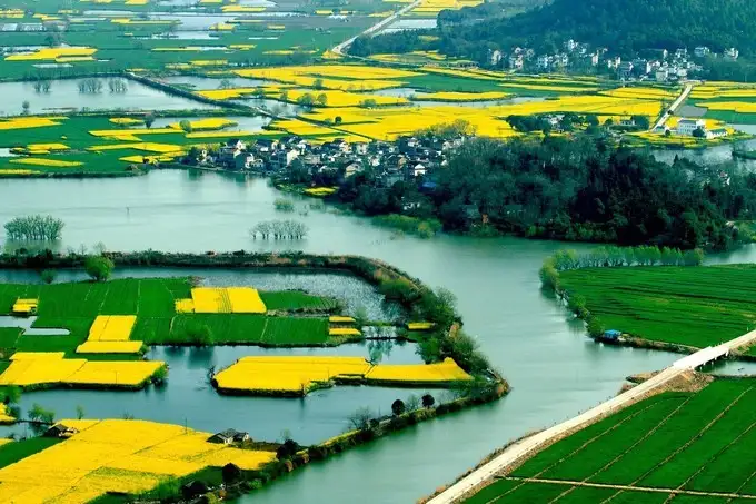 五一去哪里旅游好啊，人少景美的地方？