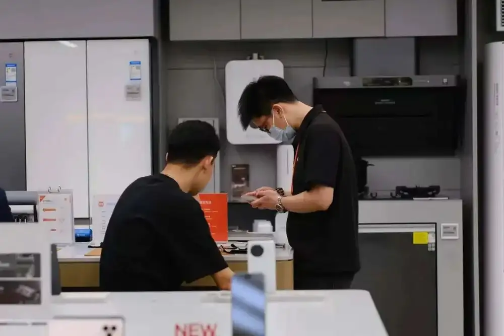 我去配了一副AI眼镜，发现近视不配用AI眼镜？