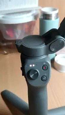 大疆灵眸3绿色闪烁