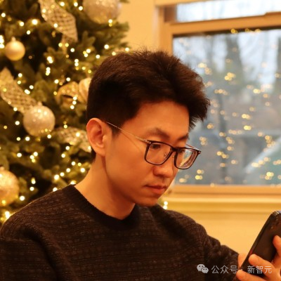 Grok 4作战图刷爆全网，80%华人横扫硅谷！清华上交校友领衔，95后站C位
