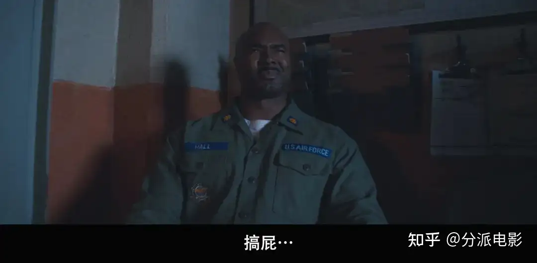 《凶降喜讯》太敢拍，这片对“四国”贴脸开大