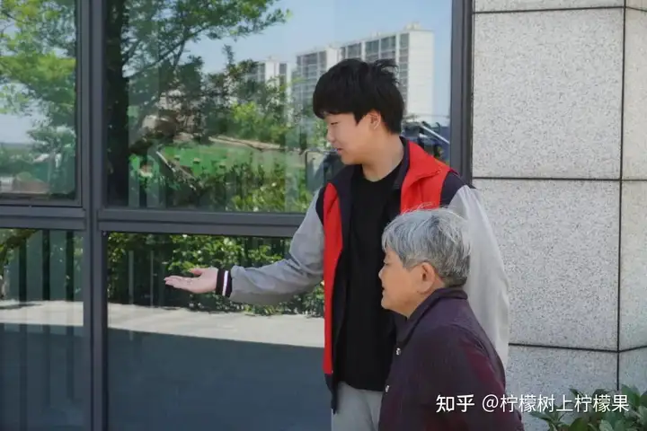 【活力校园】青春播爱 雅韵传情 | 塘栖校区学生志愿者助力枇杷湾社区送戏下乡活动