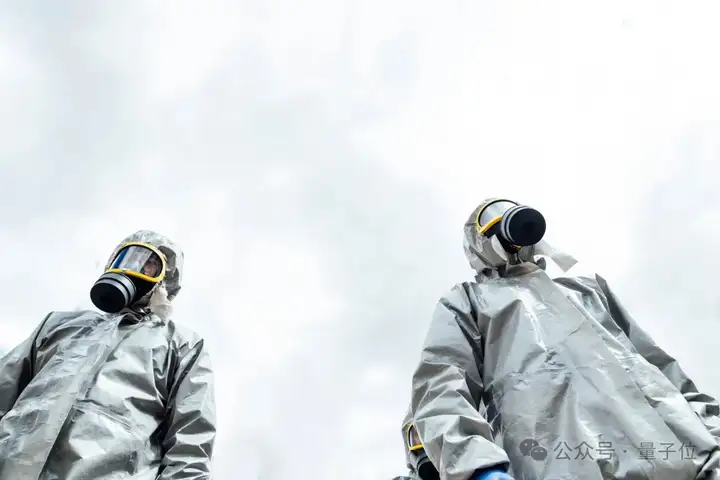 Hinton为给儿子赚钱加入谷歌，现在痛悔毕生AI工作，“青少年学做水管工吧”