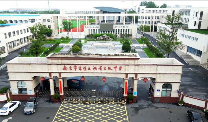 为什么众多学校选安装择空气能热水系统？