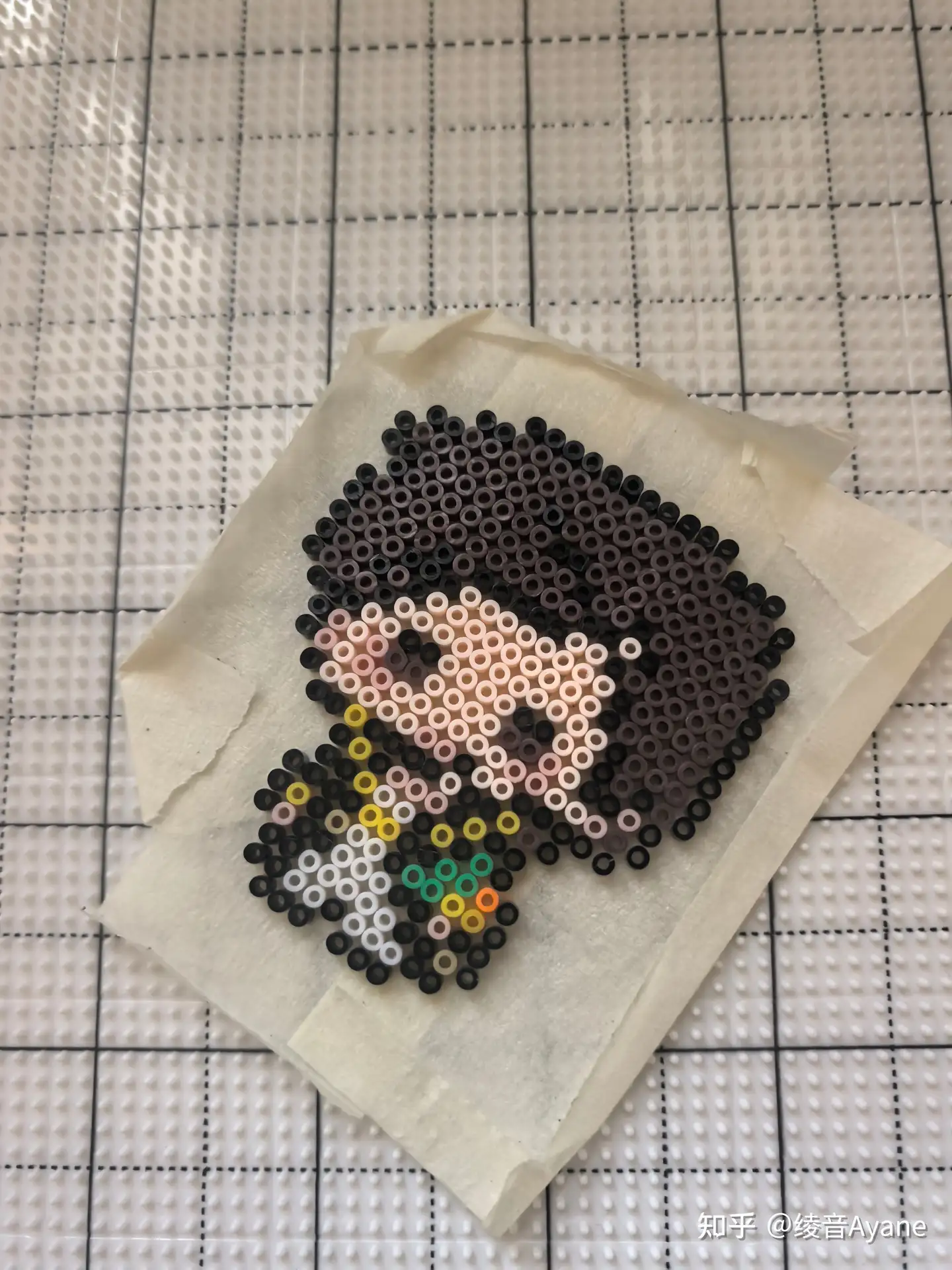 贵阳女孩玩「拼豆」在熨烫时触电离世，当好玩和要命只有一线之隔，谁该为网红玩具「带病」流行负责？