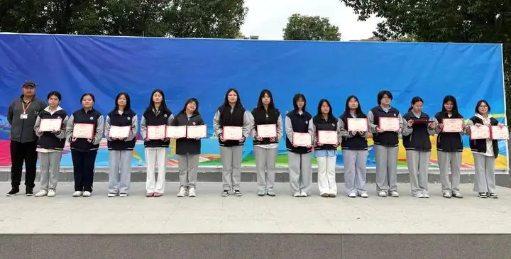 浙江省广播电视中等专业学校塘栖校区第三届乒乓球比赛圆满落幕(图10) 浙江省广播电视中等专业学校塘栖校区第三届乒乓球比赛圆满落幕(图10)