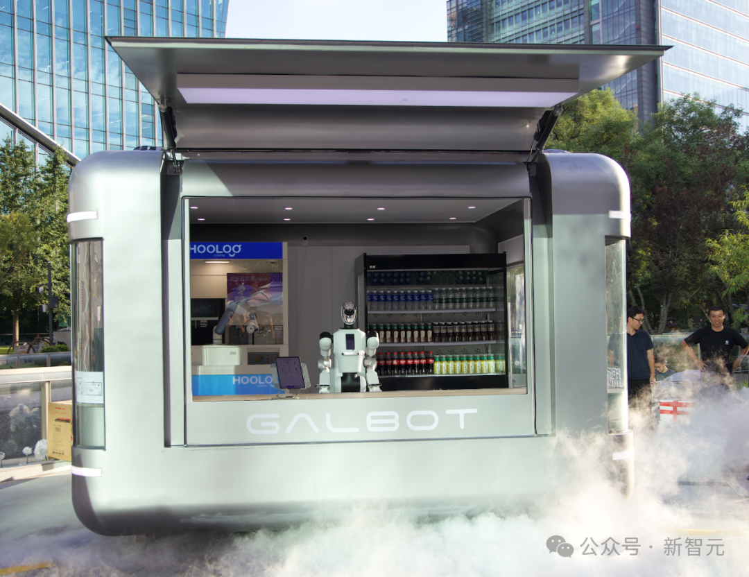 银河通用WRC首发英伟达Thor，银河太空舱世界首创城市级机器人应用