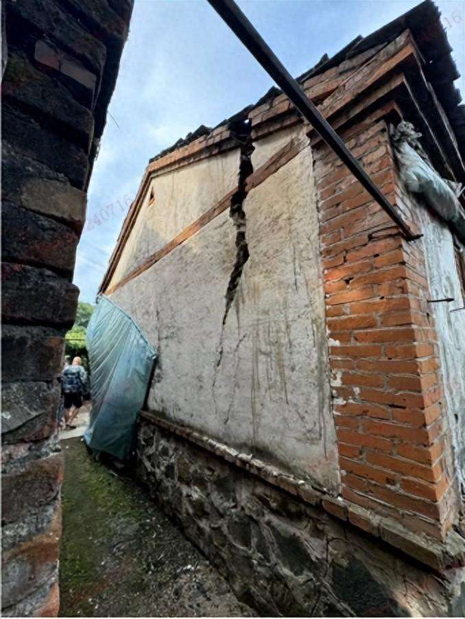 闻汛而动|辽宁产险“汛”速查勘，为群众雨损险房维修保驾护航