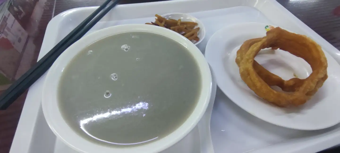 西湖醋鱼和北京豆汁公认的难吃，是靠什么流传至今的？