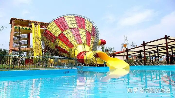 银基乐海水世界和郑州方特水上乐园哪个好玩？