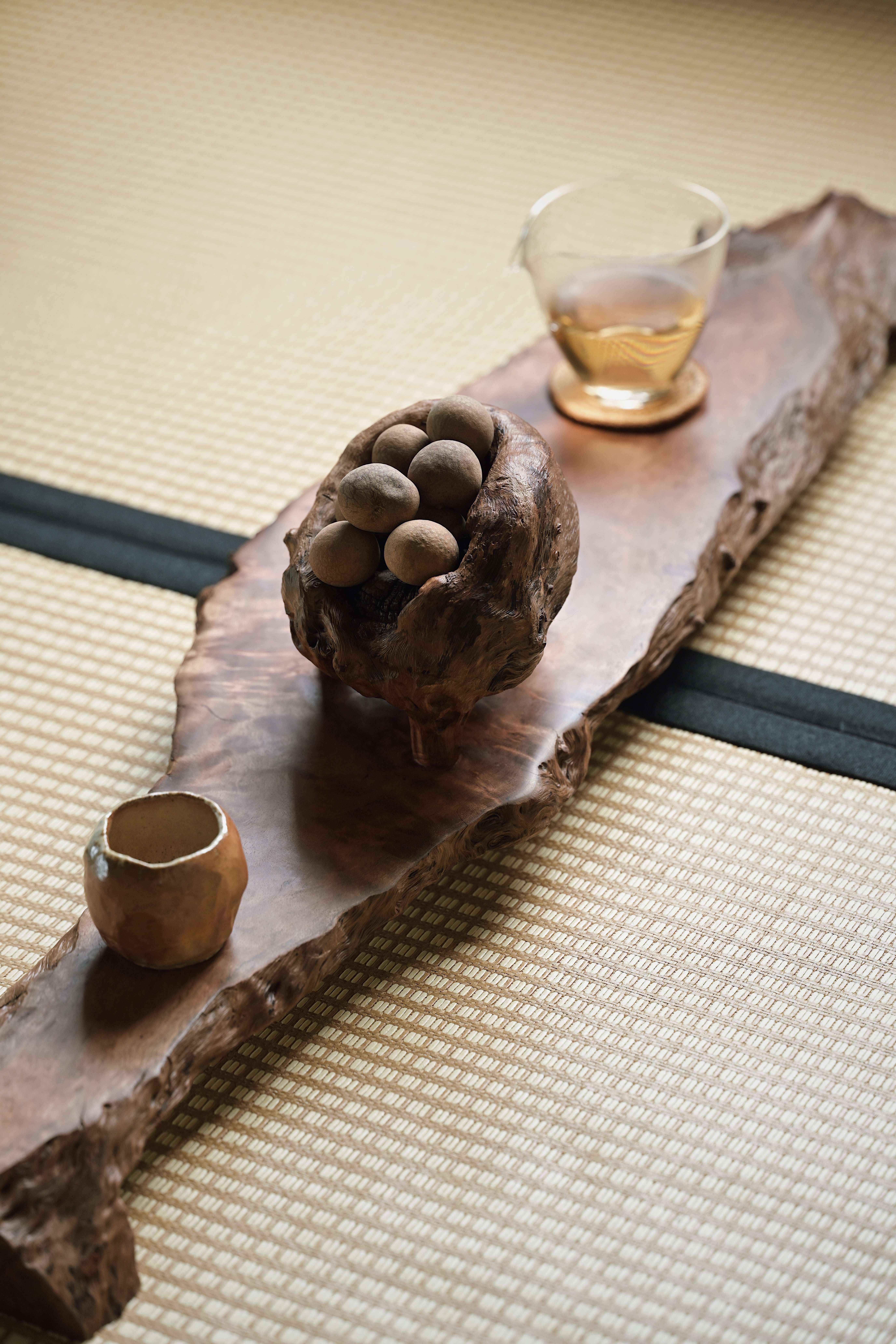 涯友文玩 的想法: 龙眼木| 干泡茶台 整木制,稍施雕作,纹… - 知乎