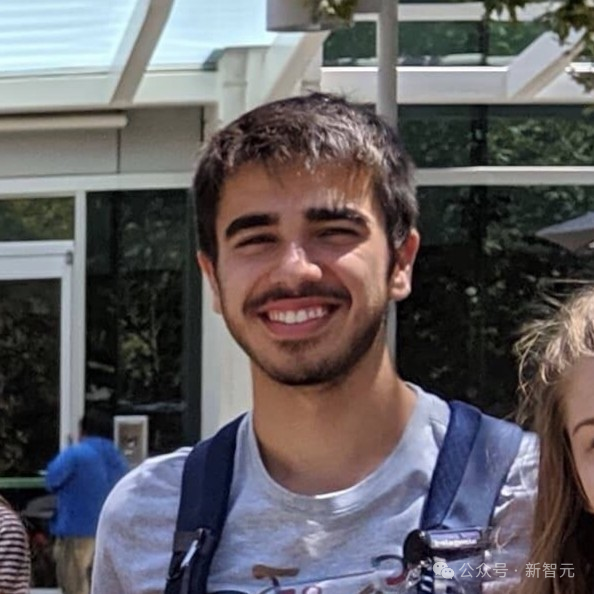 00后打造最强苹果开发Agent！刚刚，OpenAI打包收编