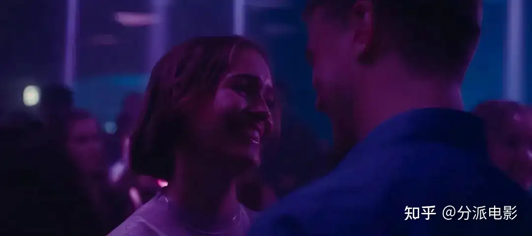 《孔雀：我是真的吗？》年度荒诞喜剧神作！