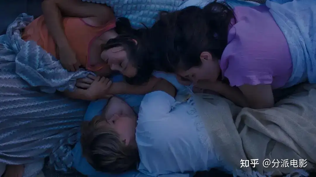 《巴黎夏日》豆瓣8.0，今年最棒的法国文艺片！