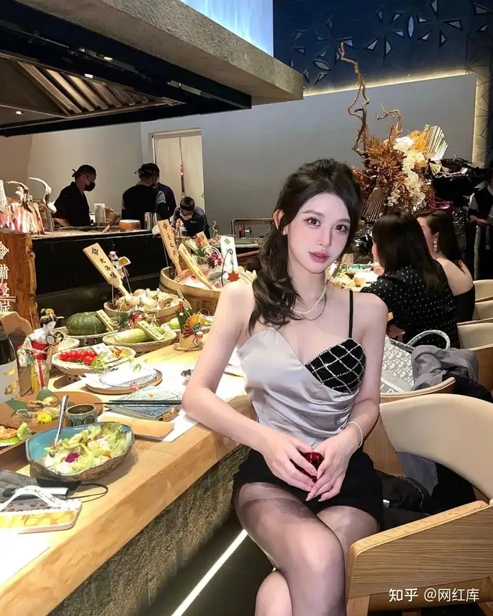 INS美女 | 好美的姐姐，来自深圳的精致时尚网红 Instagram-第4张