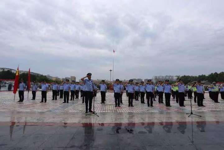 太康公安 向党的生日献礼 向“中国好人”学习