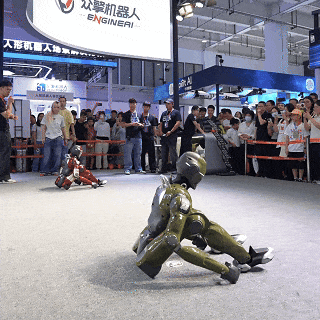 对话众擎赵同阳：人形机器人公司账面没有50亿，就很危险了