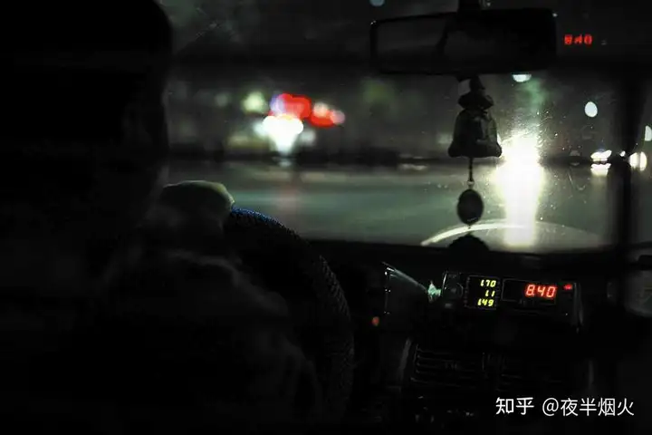 足浴的技师和你聊天都是逢场作戏吗？