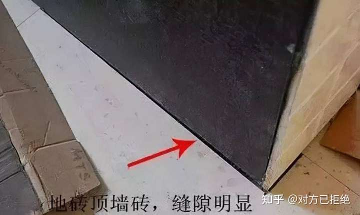 卫生间贴瓷砖需要注意什么 贴卫生间地砖的方法与技巧