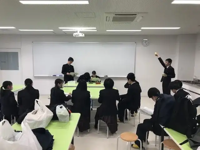 请输入图片描述