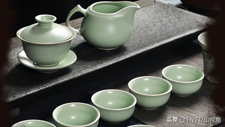 功夫茶茶具名称及用法 盖碗茶杯喝茶正确手势