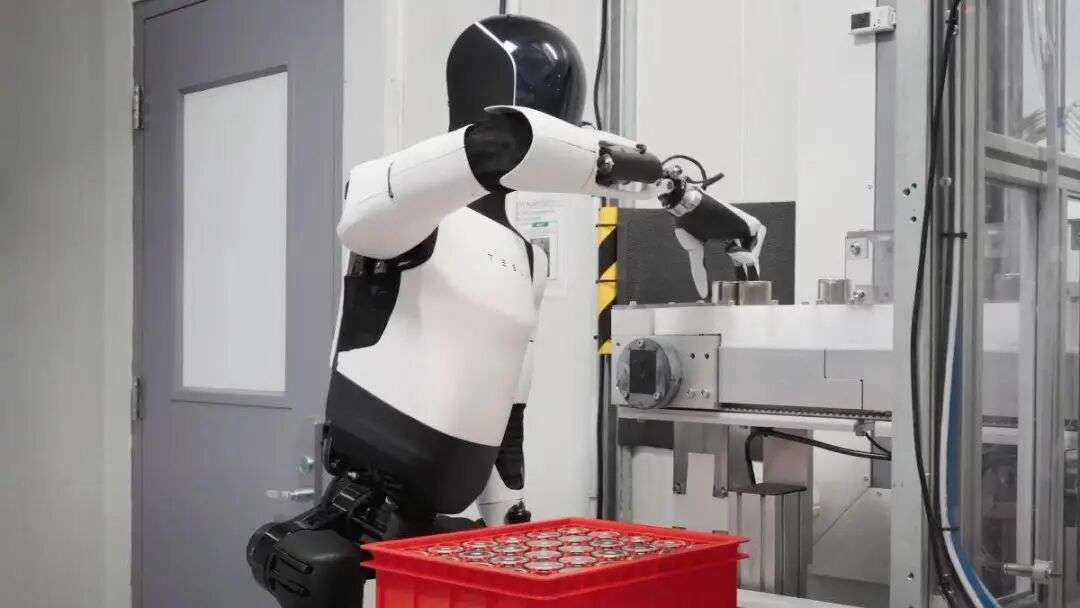 马斯克终极 AI 计划发布！机器人替你打工，人人躺平拿高薪，这饼香吗