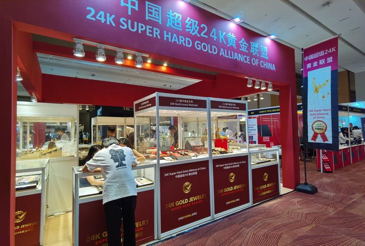 國際化探索丨西普尼金表首次海外亮相馬來西亞國際黃金寶石珠寶展