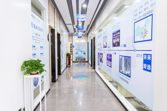 广州尚青逸植发：引领植发新风尚，植就年轻新风采