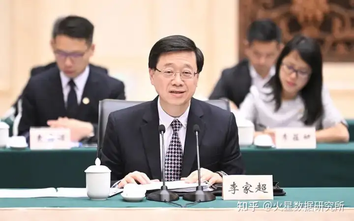 香港一季度二手楼价、租金持续下跌，3 月豪宅成交进入冰点，这背后都有哪些原因？