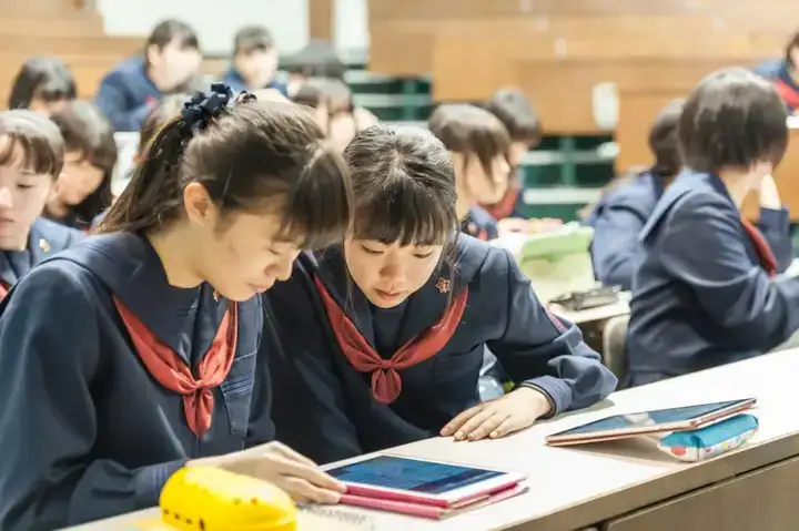 请输入图片描述 请输入图片描述