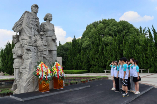 寻迹红色足印，铸牢振兴之城  ——南通大学昌荣红色实践团探访沙家浜